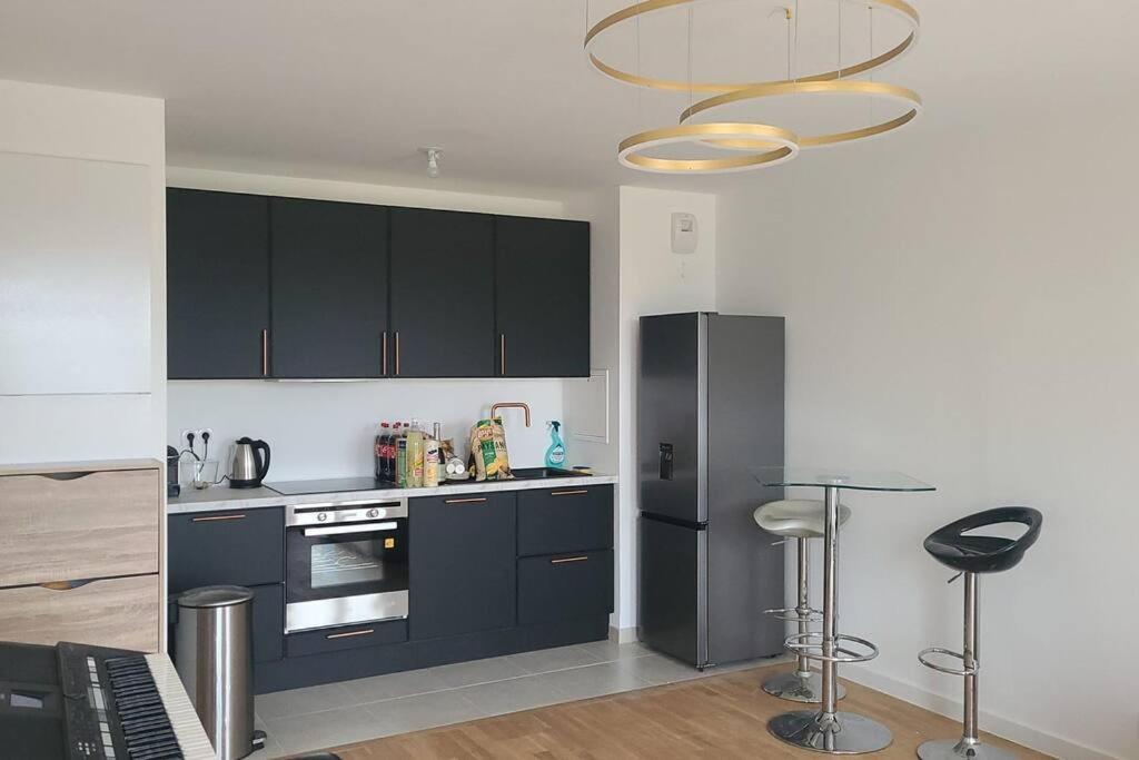 Appartement Chic 5 Min Disneyland/Vallee Village Serris Luaran gambar